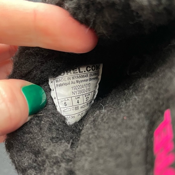 Sorel Youth Nakiska Slide Slippers size 5 Black with Multicolor Stars - Picture 4 of 4